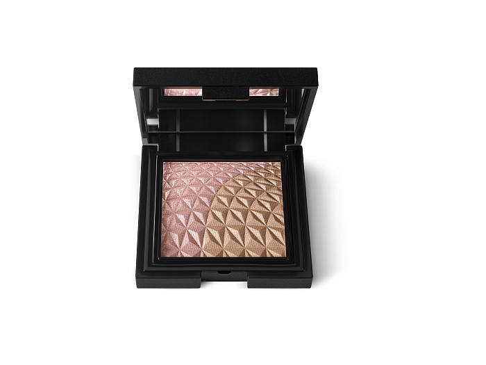 fard-de-obraz-iluminator-aurora-artistry-galaxy.jpg
