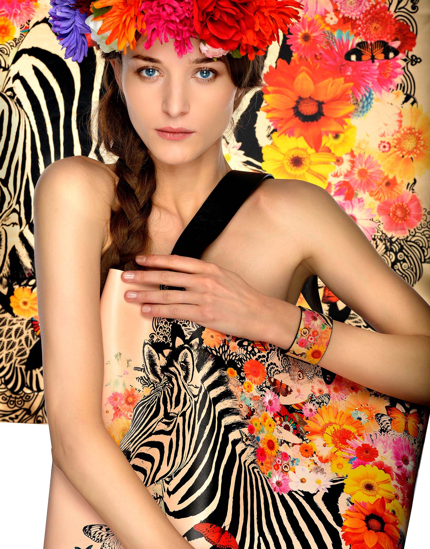 diorama-concept-bags-shopper-printed-leather-06b.jpg