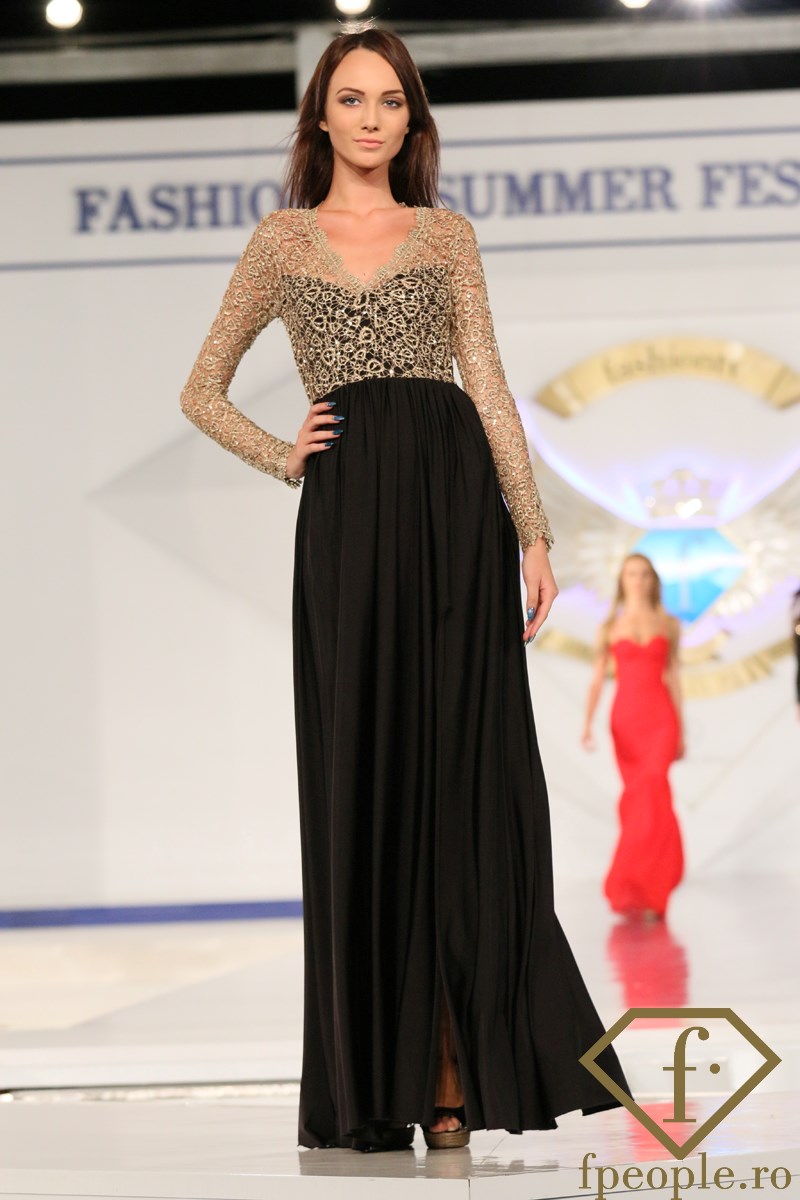 atmosphere_fashiontv-14.jpg