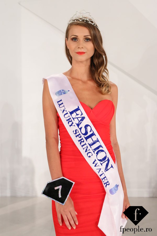 bianca-balla-miss-fashiontv-water-21.jpg