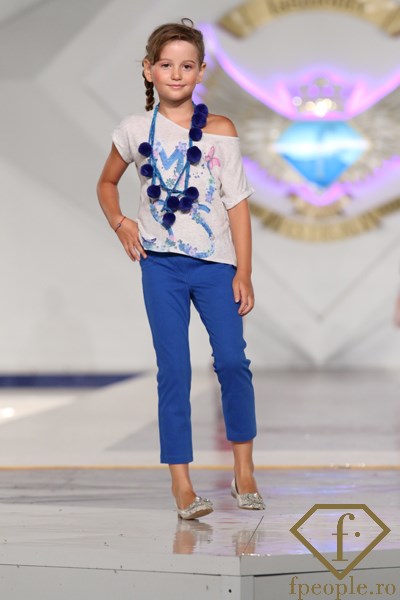united_colors_benetton_fashontv-52.jpg